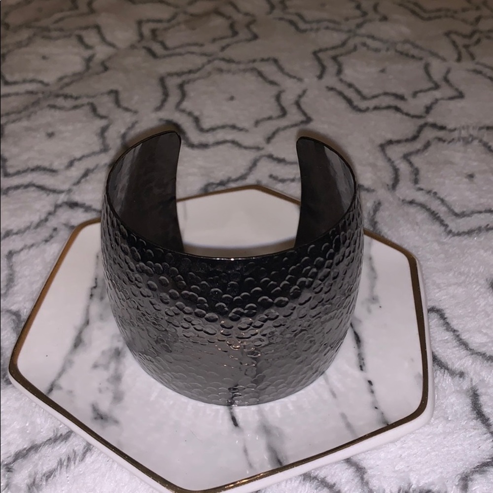 Metal bracelet